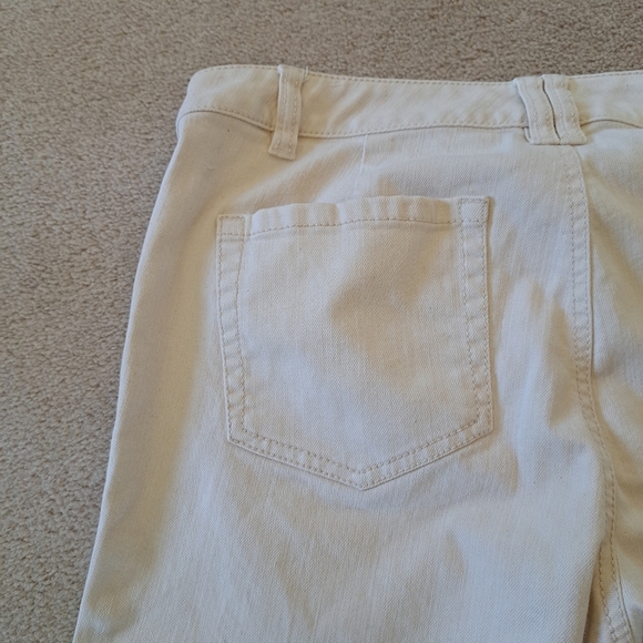 Liz Claiborne Wide Leg Jeans Women's Size 10 Cream Denim Cropped Capri Pant - Picture 8 of 10